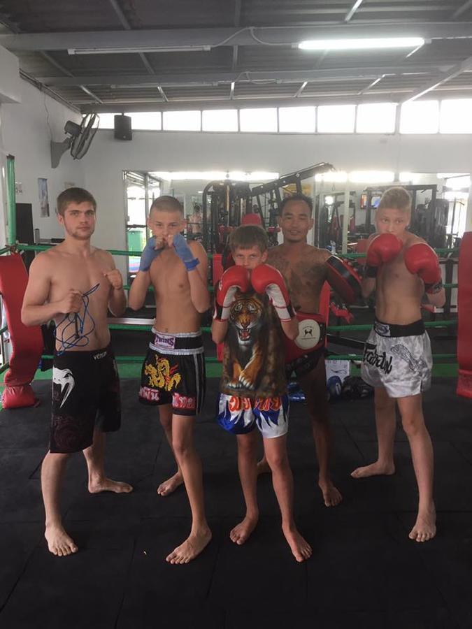 Muay Thai Hostel Club 107 Pantai Jomtien Bagian luar foto