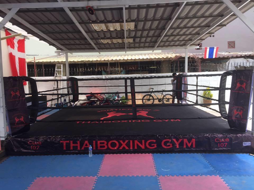 Muay Thai Hostel Club 107 Pantai Jomtien Bagian luar foto